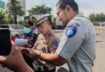 Jasa Raharja, Polres dan Dishub Purwakarta Gelar Ramp Check dan Layanan Kesehatan Gratis, Pastikan Keselamatan Berkendara Jelang Akhir Tahun Keselamatan Berkendara Jelang Akhir Tahun