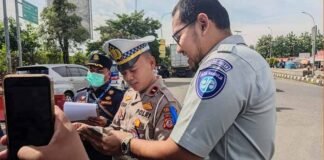 Jasa Raharja, Polres dan Dishub Purwakarta Gelar Ramp Check dan Layanan Kesehatan Gratis, Pastikan Keselamatan Berkendara Jelang Akhir Tahun Keselamatan Berkendara Jelang Akhir Tahun