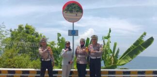 Jasa Raharja NTB Upaya Turunkan Kecelakaan dengan Pemasangan Cermin Cembung di Lombok Barat jasa raharja NTB