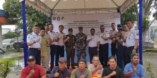 Jasa Raharja Tanjungpinang Serahkan Life Jacket dalam rangka Kampanye Keselamatan Pelayaran Tahun 2025 Pelayaran Tahun 2025
