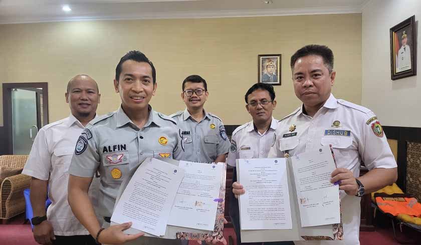 Tingkatkan Layanan Perizinan