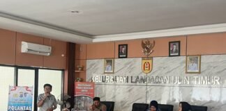 Tim Pembina Samsat Banjarbaru Ajak Warga Landasan Ulin Timur Manfaatkan Program Gebyar Panutan PKB 2025 Manfaatkan Program Gebyar Panutan PKB 2025