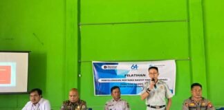 Siaga Darurat Forum Komunikasi Lalu Lintas Kab.Sintang Latih Masyarakat Berikan Pertolongan Pertama di Daerah Titik Rawan Laka di Daerah Titik Rawan Laka