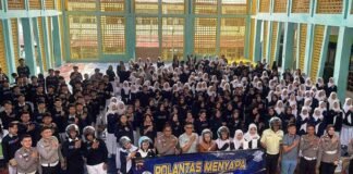Jasa Raharja dan Ditlantas Polda Kaltim Bangun Kesadaran Keselamatan Berkendara di Kalangan Pelajar SMKN 4 Balikpapan di Kalangan Pelajar SMKN 4 Balikpapan