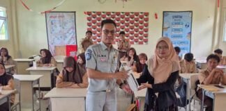 Perkuat Edukasi Keselamatan Jalan, Jasa Raharja Karawang Gelar Program Pengajar Peduli Keselamatan Lalu Lintas Di MAN 2 Karawang Timur jasa raharja jabar