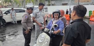Pajak Kendaraan Bermotor Kunci Pembangunan Daerah: Tim Samsat Induk Haurgeulis Gencarkan Sosialisasi dan Edukasi kepada Masyarakat jasa raharja jabar