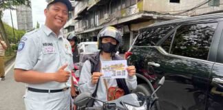Hari ke-9 Operasi Zebra Kapuas 2025: Jasa Raharja Kalimantan Barat Ajak Masyarakat Tertib Lalu Lintas Lewat Edukasi dan Aksi Sosialisasi. jasa raharja kalbar