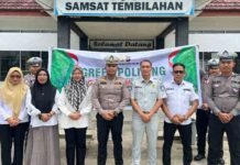 Tanami Bibit Pohon Di Lingkungan Samsat Tembilahan Riau Wujud Kolaborasi Pembina Samsat Dengan Satlantas Melaksanakan Green Policing jasa raharja riau