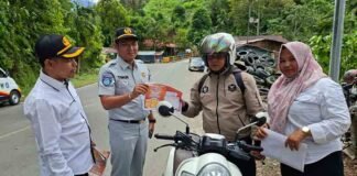 Jasa Raharja Cabang Solok dan Satlantas Gelar Operasi Gabungan di Padang Aro untuk Tingkatkan Tertib dan Keselamatan Berlalu Lintas jasa raharja sumbar