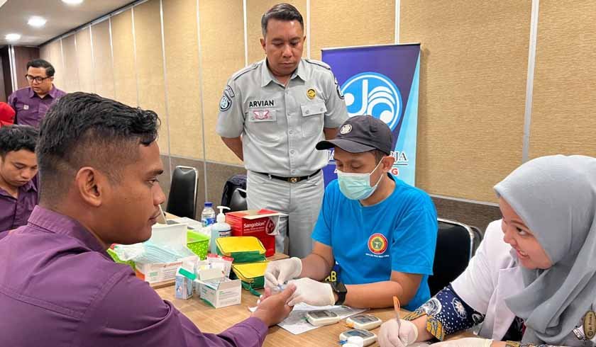 Awak Bus Rosalia Indah Awak Bus Rosalia Indah