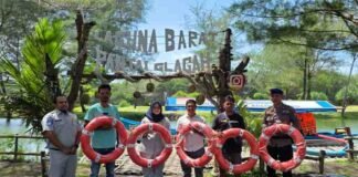 Jasa Raharja Kanwil DIY Berikan Lifebuoy untuk Kapal Wisata Waduk Sermo dan Laguna Pantai Glagah Cegah Fatalitas Kecelakaan Penumpang jasa raharja yogyakarta