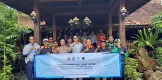 Diskusi Forum Komunikasi Lalu Lintas (FKLL) Menyambut Natal 2025 dan Tahun Baru 2026 Diskusi Forum Komunikasi Lalu Lintas