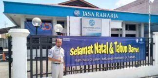Jasa Raharja Cabang Tasikmalaya Pasang Spanduk Imbauan Keselamatan Lalu Lintas Jelang Natal 2025 dan Tahun Baru 2026 jasa raharja jabar