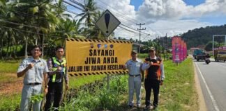 Jasa Raharja Singkawang Pasang Spanduk Keselamatan di Titik Rawan Kecelakaan Kota Singkawang Kecelakaan Kota Singkawang