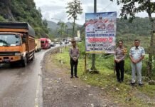 Edukasi Keselamatan di Jalan Raya, Jasa Raharja Solok Pasang Spanduk di Lokasi Rawan Laka jasa raharja sumbar