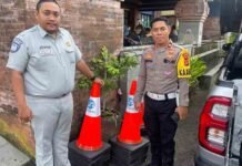 Jasa Raharja Bali Dukung Kamseltibcarlantas melalui Bantuan Sarpras Traffic Cone jasa raharja bali