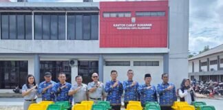 Wujudkan Lingkungan Bersih, Jasa Raharja Sumsel Salurkan Sarana Kebersihan di Kecamatan Sukarami di Kecamatan Sukarami