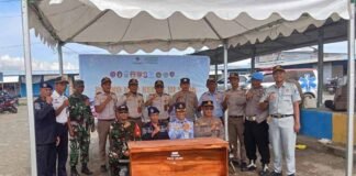 Jasa Raharja Hadiri Apel Pembukaan Posko Angkutan Laut Nataru 2025/2026 di Pelabuhan Bangsala’e Siwa di Pelabuhan Bangsala’e Siwa