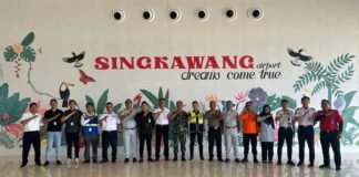 Raharja Hadiri Rapat Koordinasi Persiapan Angkutan Udara Pam Natal 2025 dan Tahun Baru 2026 di Singkawang di Singkawang