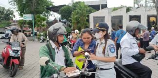 PT Jasa Raharaja Cabang Singaraja Ikut Serta Dalam Operasi Gabungan di Taman Bung Karno Singaraja di Taman Bung Karno Singaraja