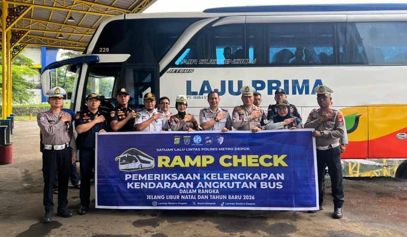 di Terminal Jatijajar Depok