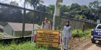 Upaya Keselamatan Lalu Lintas, Jasa Raharja Cabang Cirebon Pasang Rambu Himbauan Keselamatan Lalu Lintas di Kabupaten Kuningan jasa raharja jabar