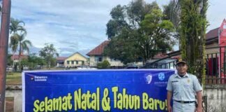 Jasa Raharja Cabang Sintang Melaksanakan Giat Pemasangan Spanduk Pengamanan Natal 2025 dan Tahun Baru 2026 (PAM Nataru) di Putussibau jasa raharja kalbar