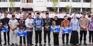 Tim Pembina Samsat Marabahan Serahkan Penghargaan Wajib Pajak dalam Gebyar Panutan Pajak Kendaraan Bermotor 2025 jasa raharja kalsel