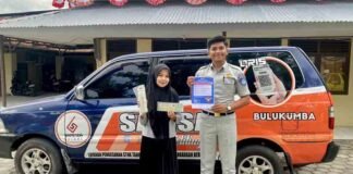 Jasa Raharja dan Tim Pembina Samsat Bulukumba Berikan Reward kepada Masyarakat yang Taat jasa raharja sulsel